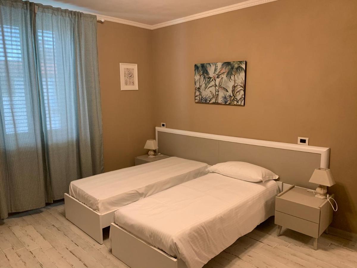 Camera Matrimoniale con Letto Supplementare