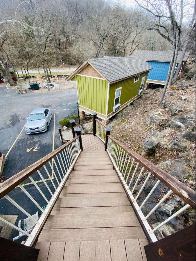 Sycamore Hollow Treehouse7