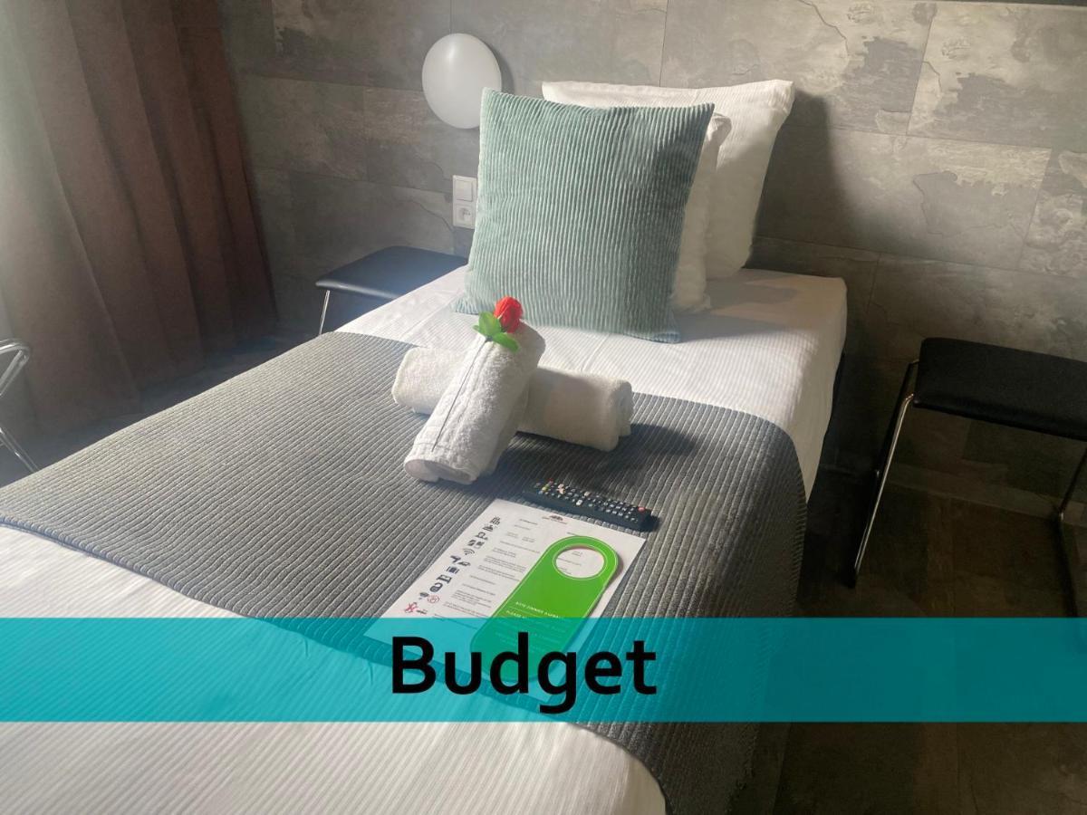 Budget Single Room,1332839909:JPEG