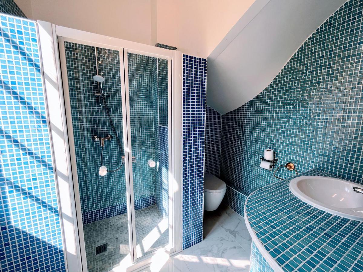 Chambre Triple avec Salle de Bains Privative Séparée