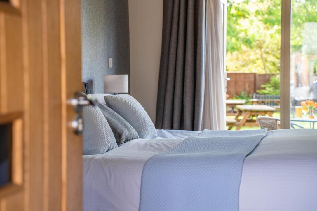 Deluxe Double or Twin Room with Garden View