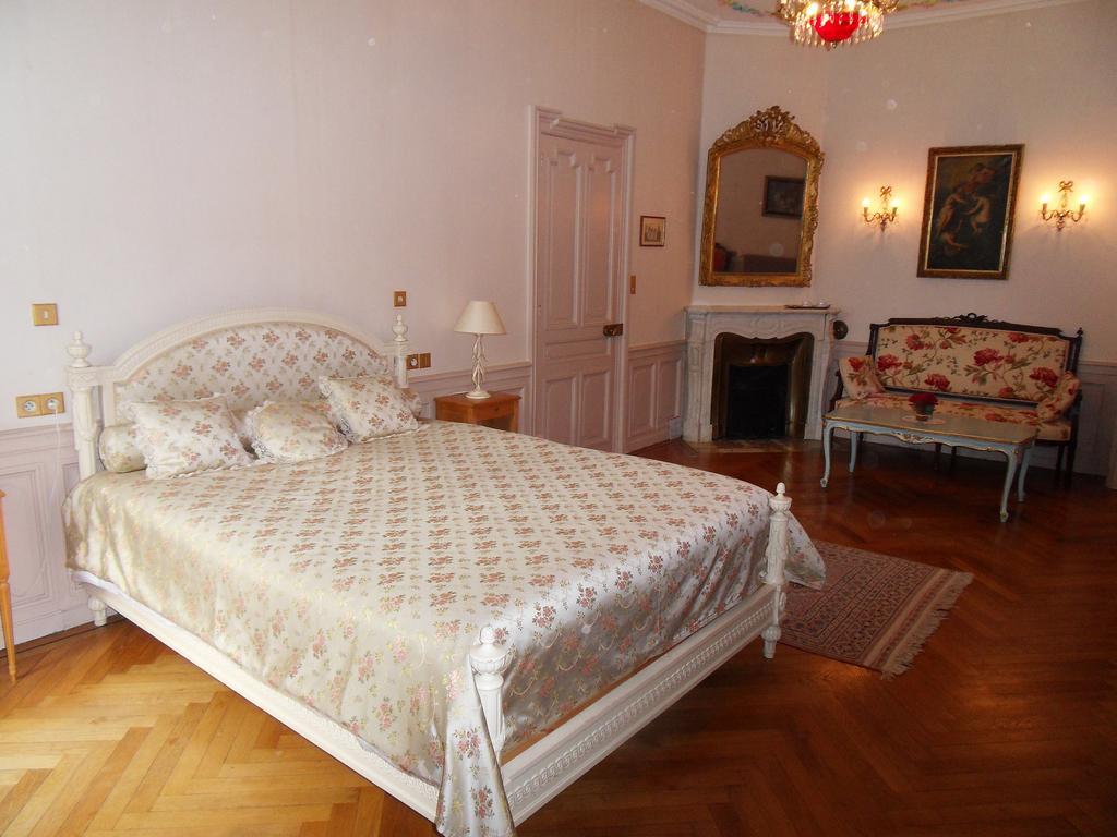 Doppelzimmer mit Balkon