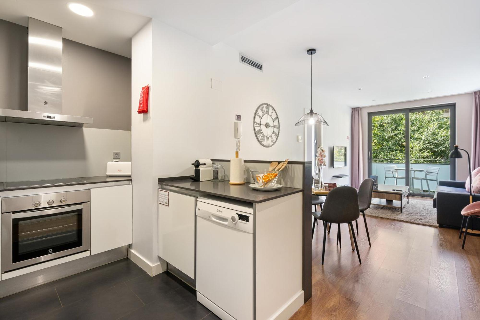 One-Bedroom Apartment