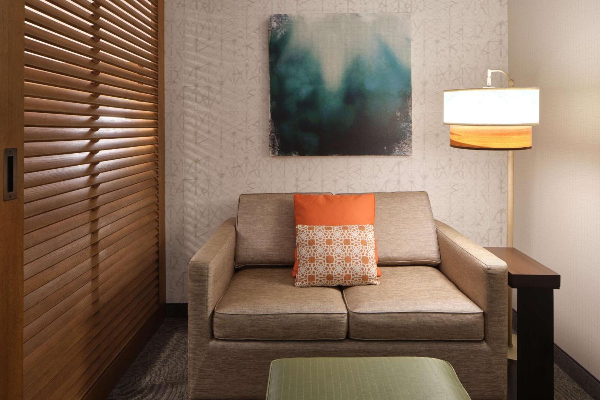 Premium King Studio Suite