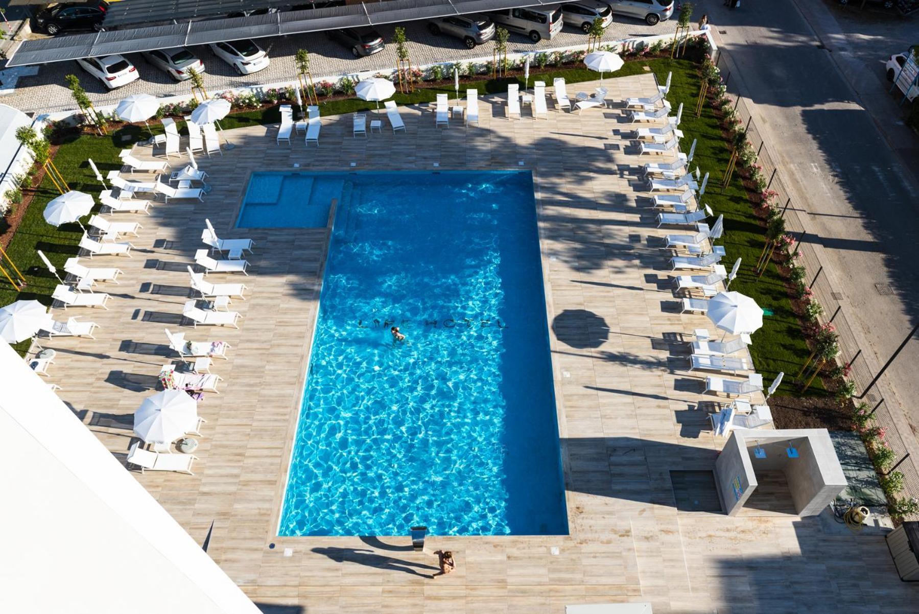 Junior Suite mit Poolblick