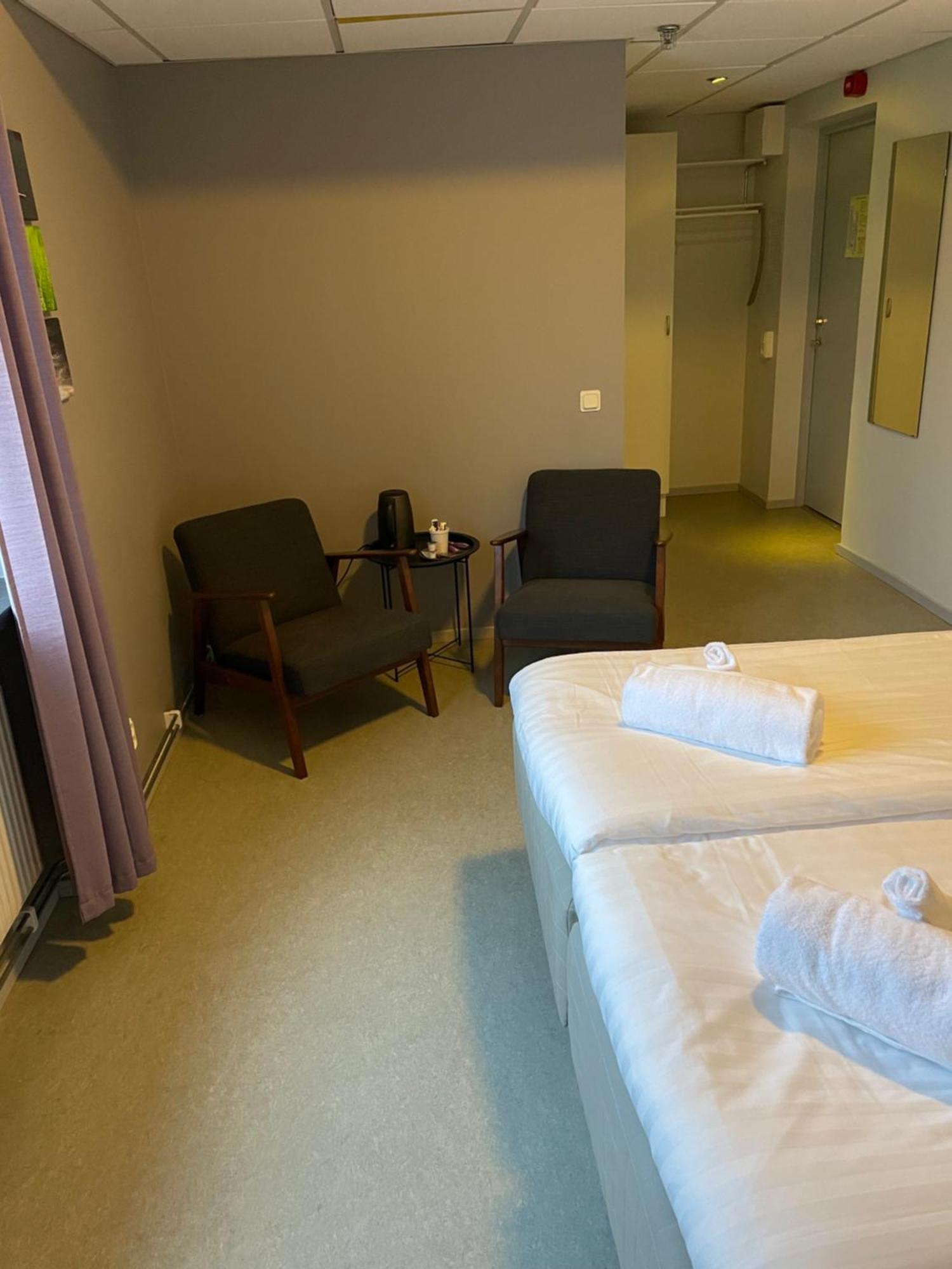Double Room Private Bathroom