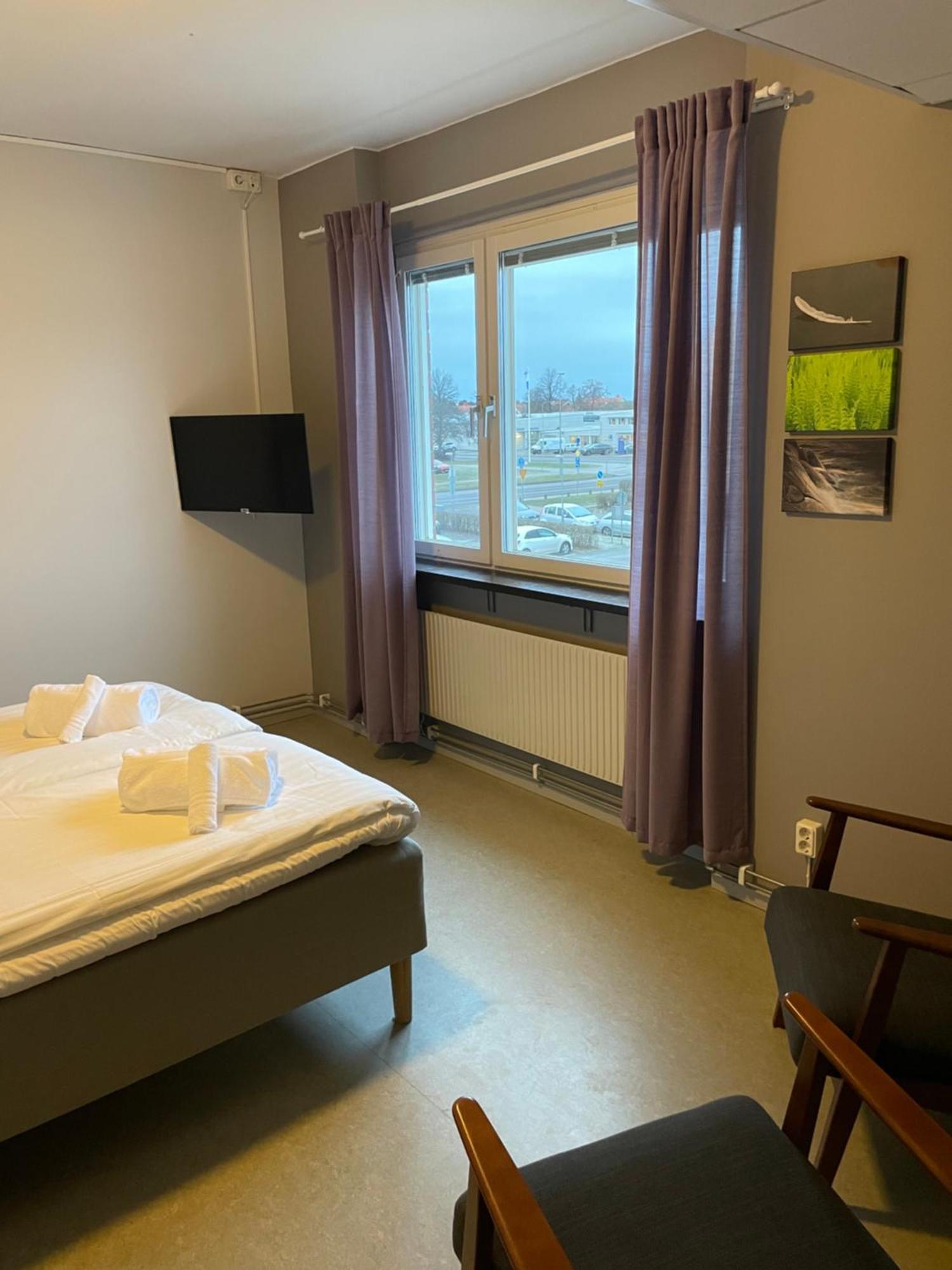 Double Room Private Bathroom