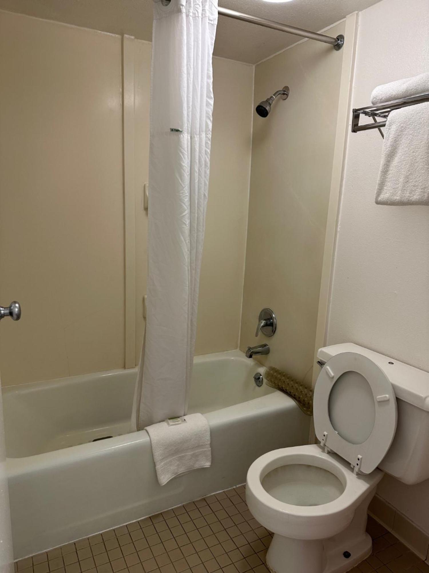 King Room Mobility Access or Non-Smoking