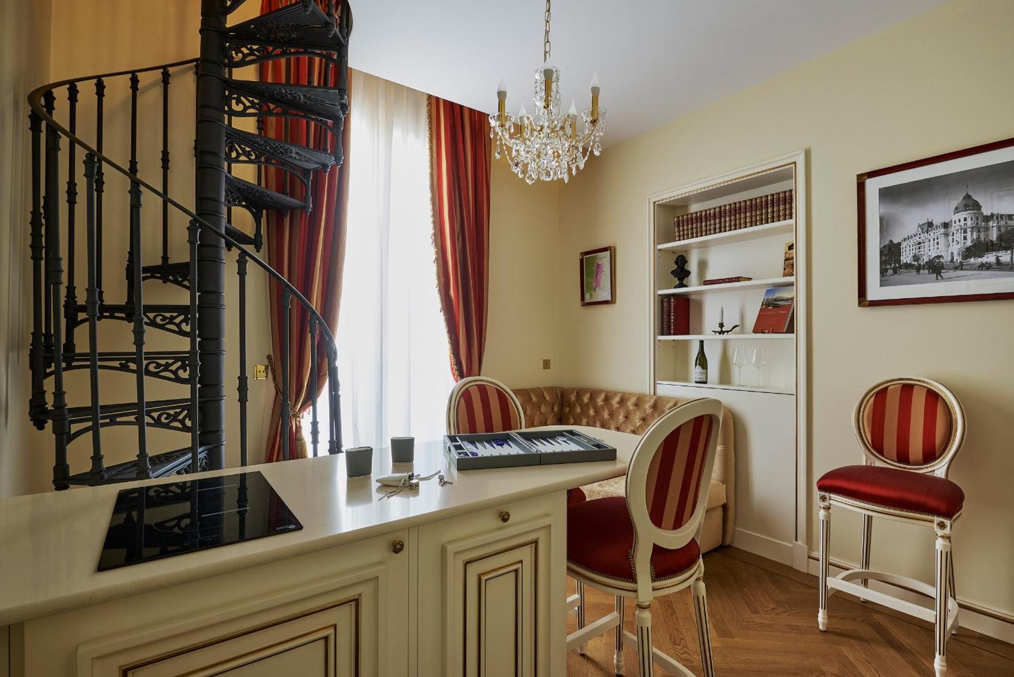 Deluxe Duplex Chambolle-Musigny,1628843972:JPEG