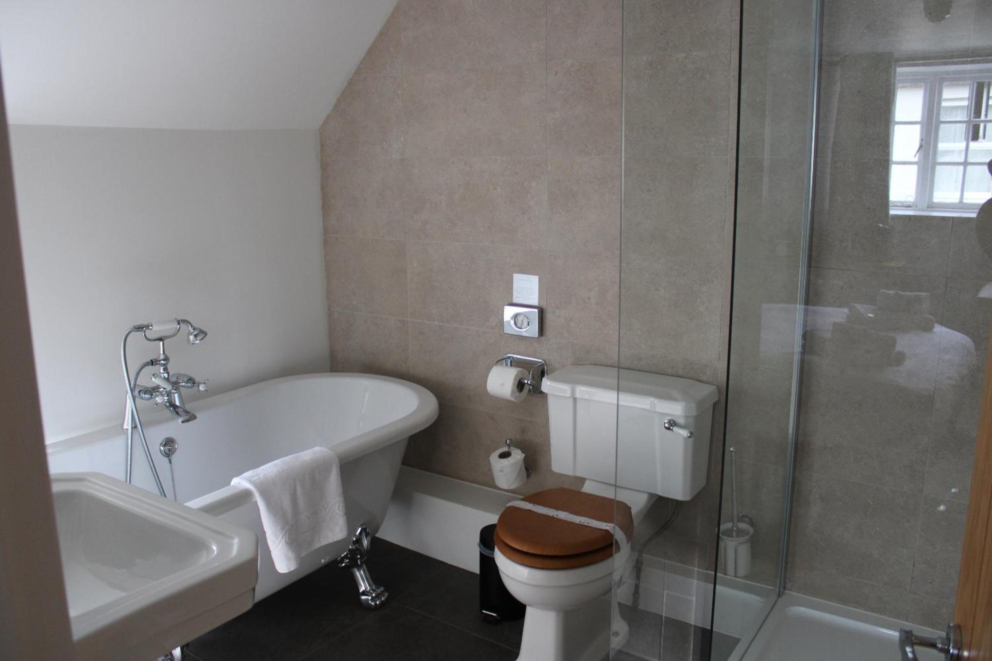Deluxe Family Suite