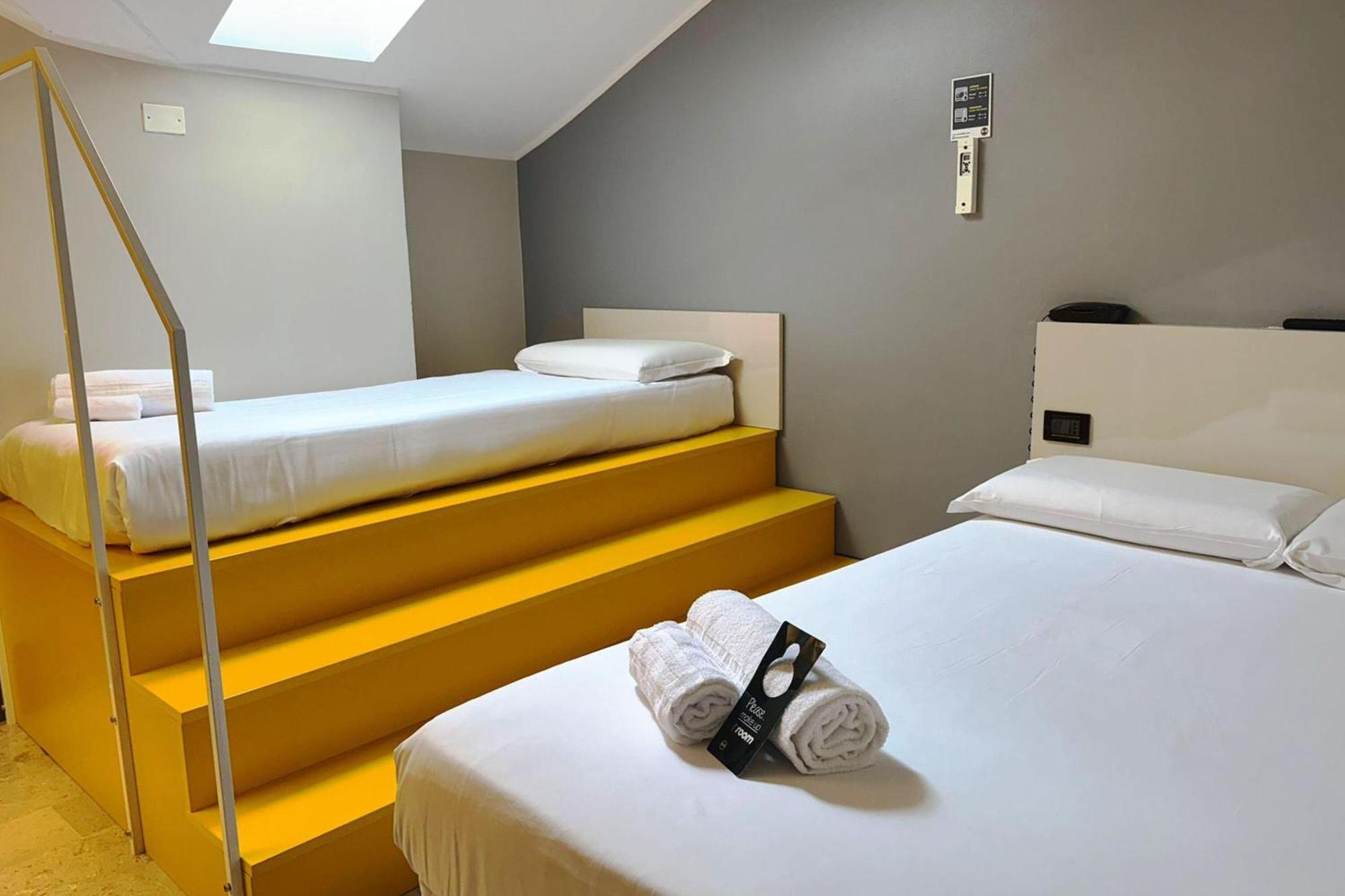 Economy Triple Room,1742586557:JPEG