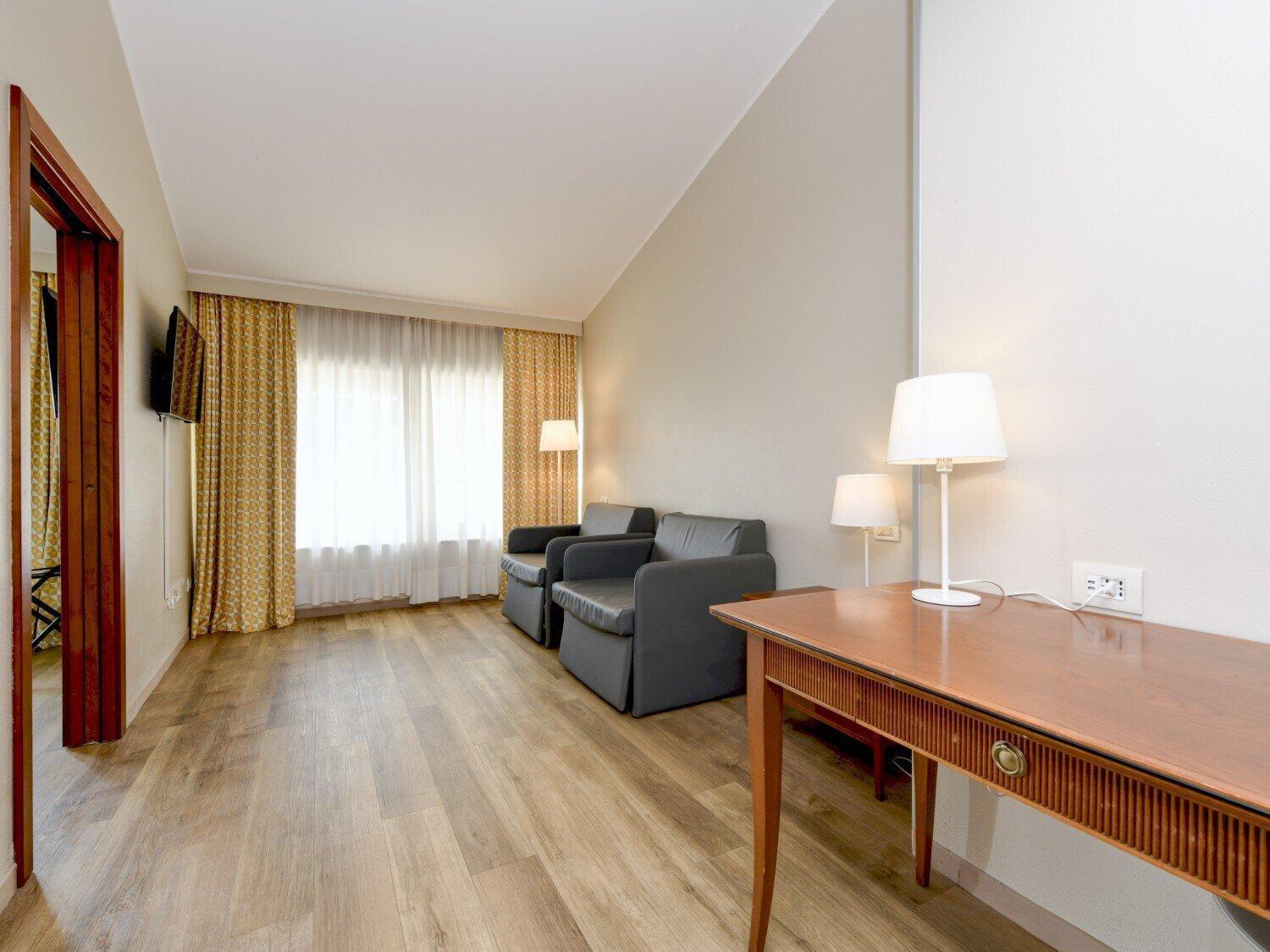 Junior Suite,1742591677:JPEG