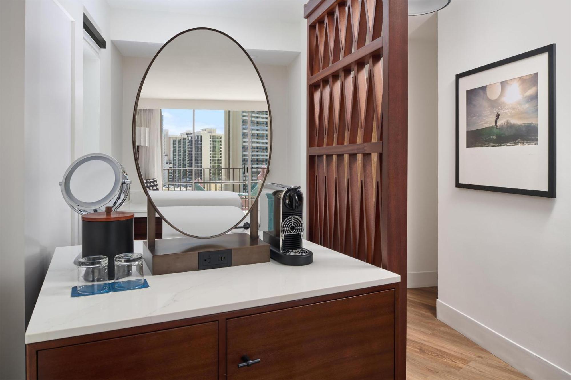 City View 1 Queen Bed