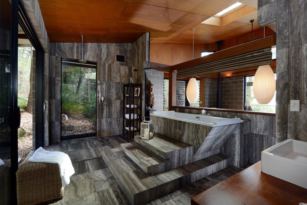 Luxury Bush Suite