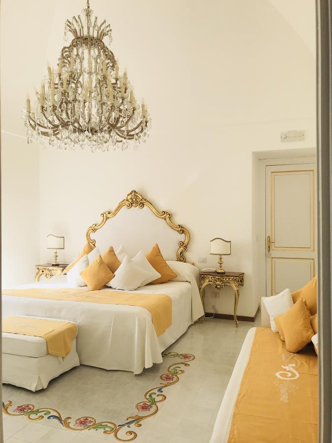 Deluxe Double Room with Sea View