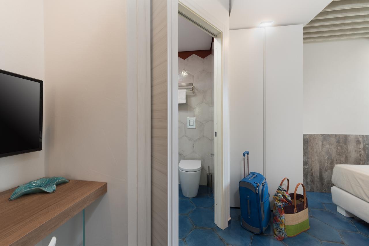 Standard Double Room,659052693:JPEG