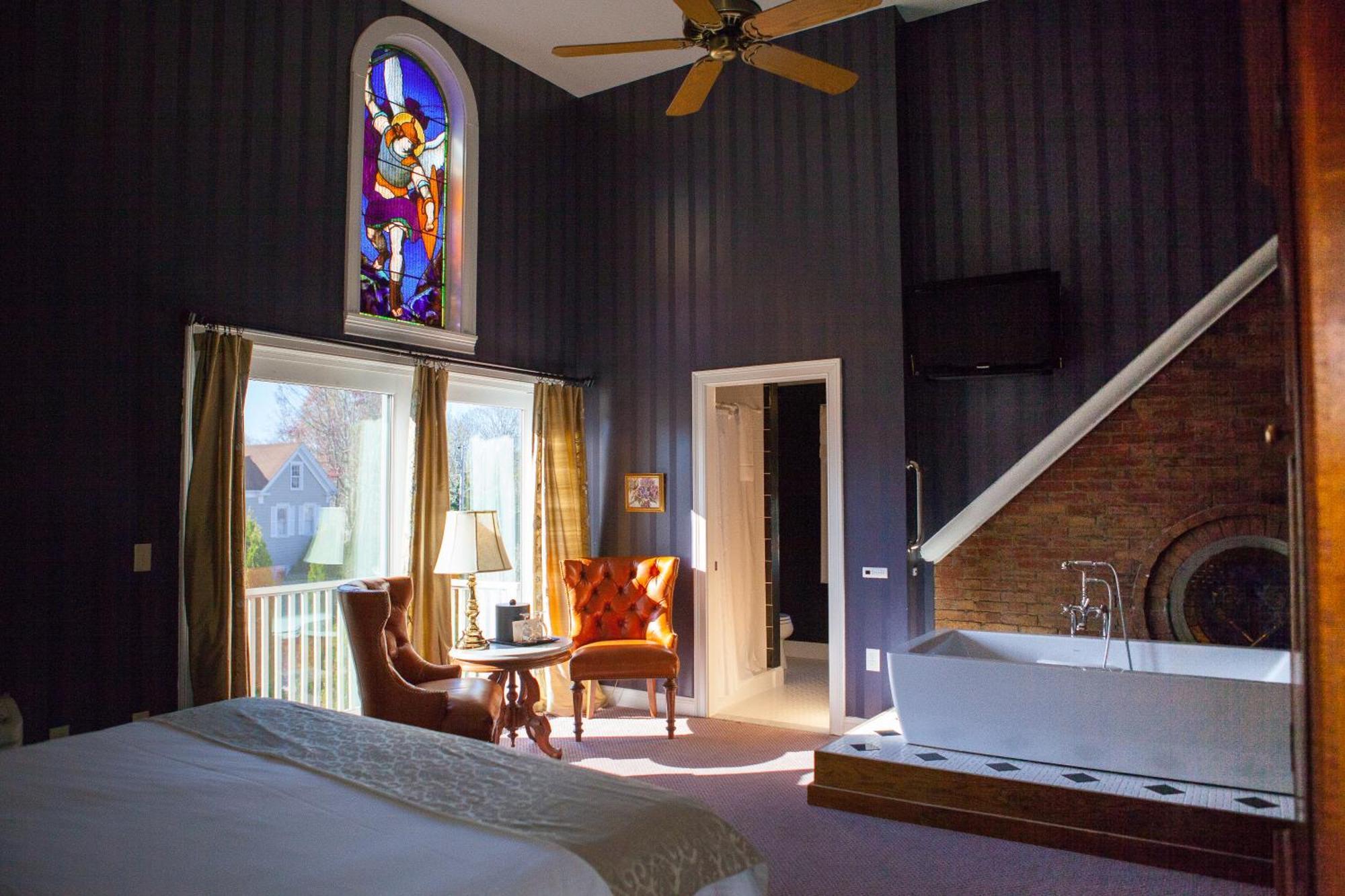 Saturday Room