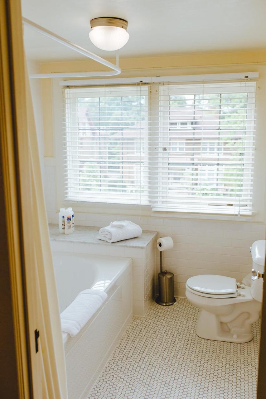 King Room with Spa Bath (Princess Cecile)