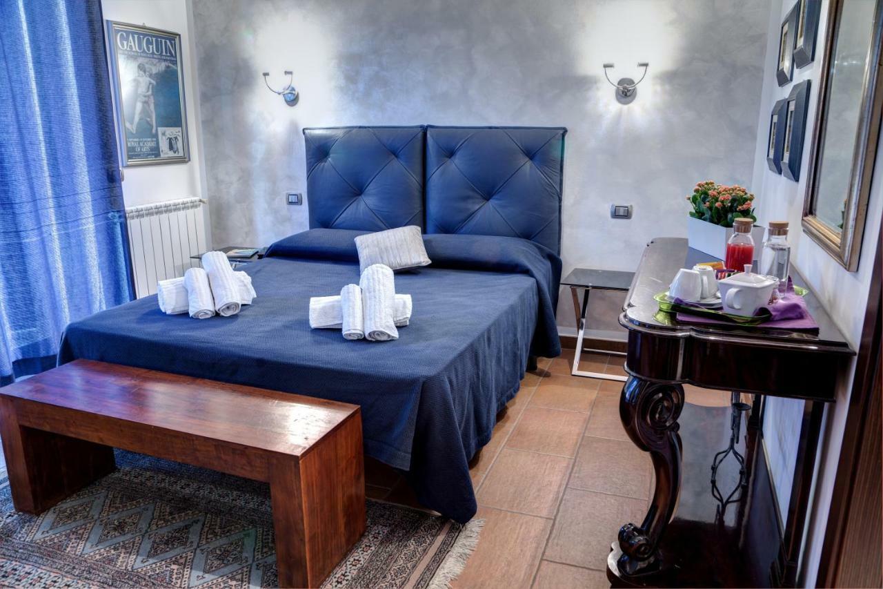 Double Room,812455095:JPEG