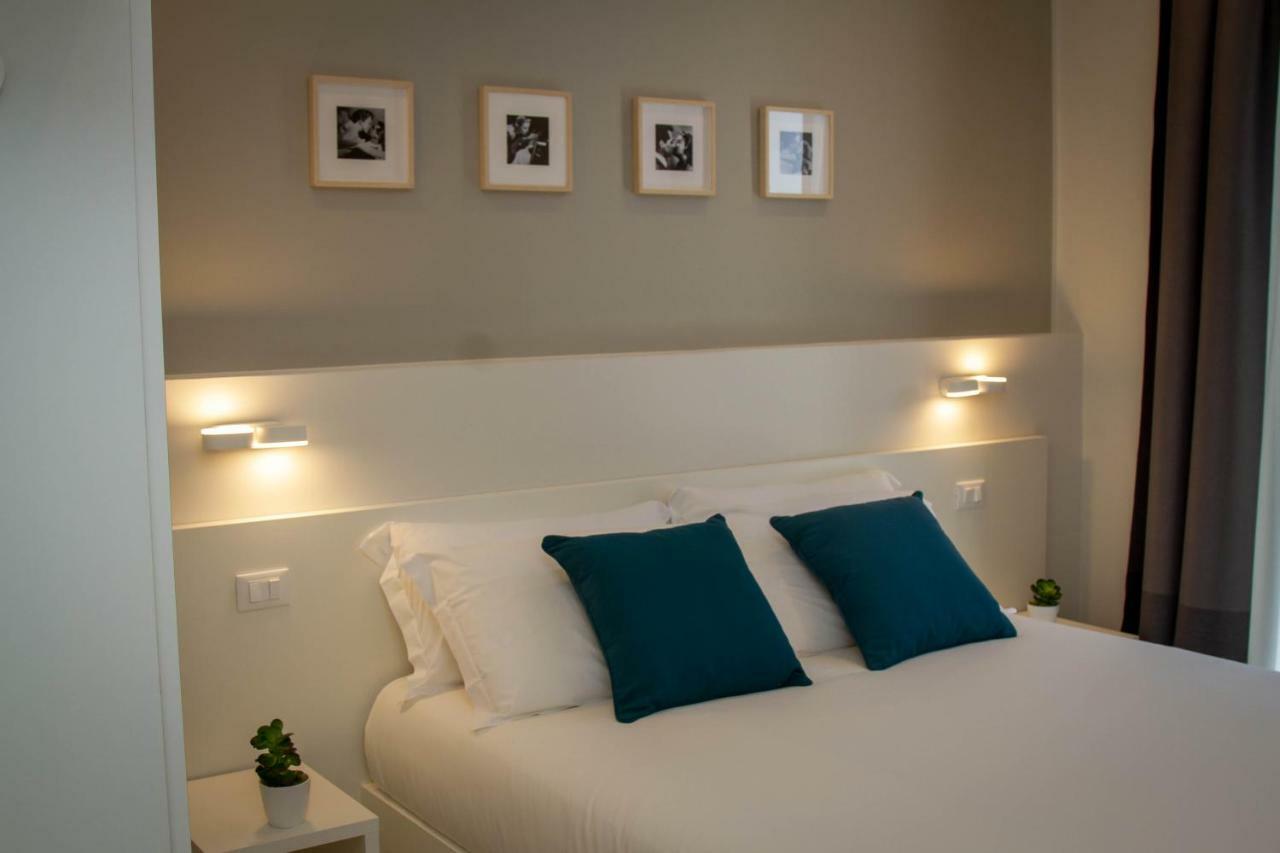 Deluxe Suite Spa Bath