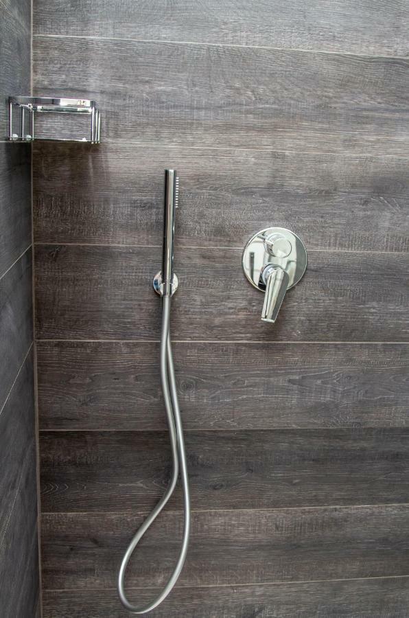Deluxe Suite Spa Bath