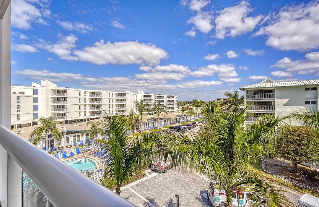 Ten35 Seaside Rentals-1