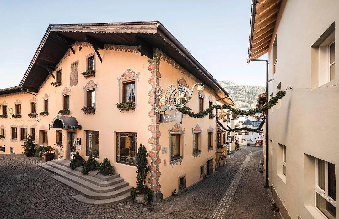 Hotel Cavallino D'Oro Bed&Breakfast-1