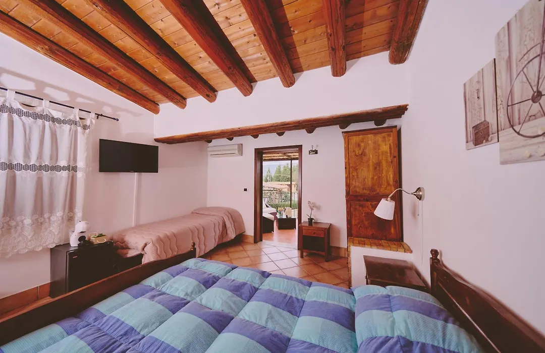 B&B Casale degli Ulivi-1