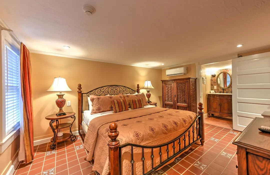 Casa De Solana Bed And Breakfast-1