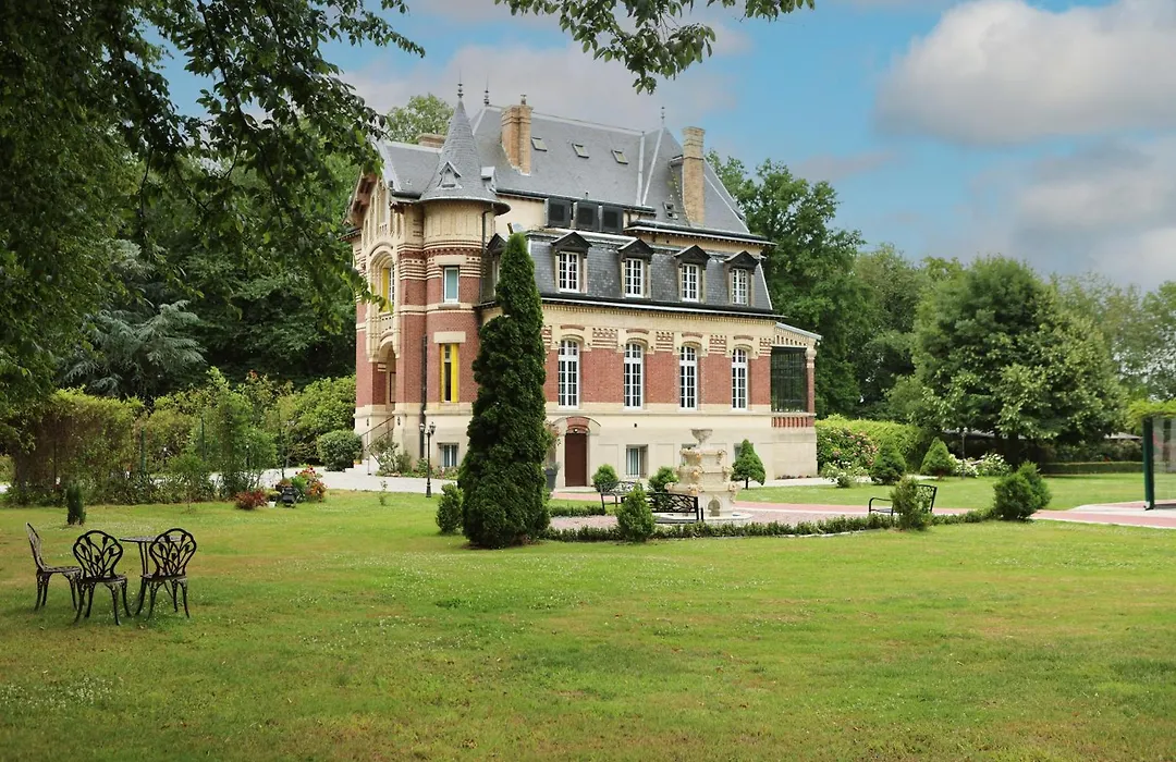 Château de Moliens-1