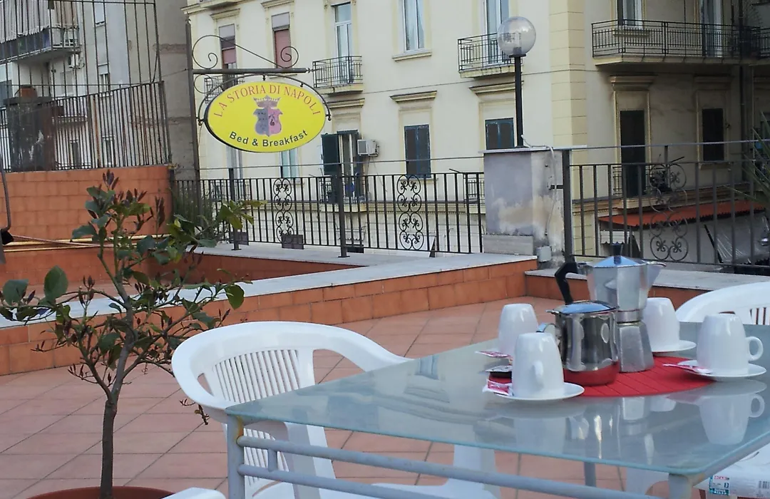 B&B La Storia Di Napoli-1