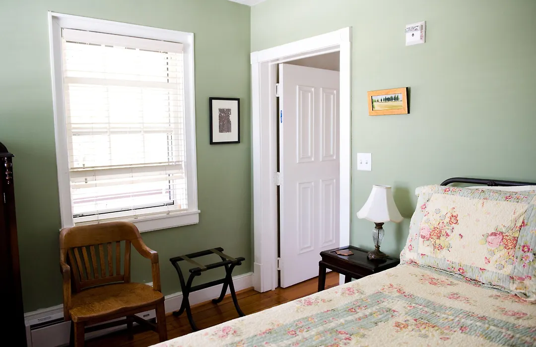 Hopkins Ordinary Bed, Breakfast And Ale Works-1