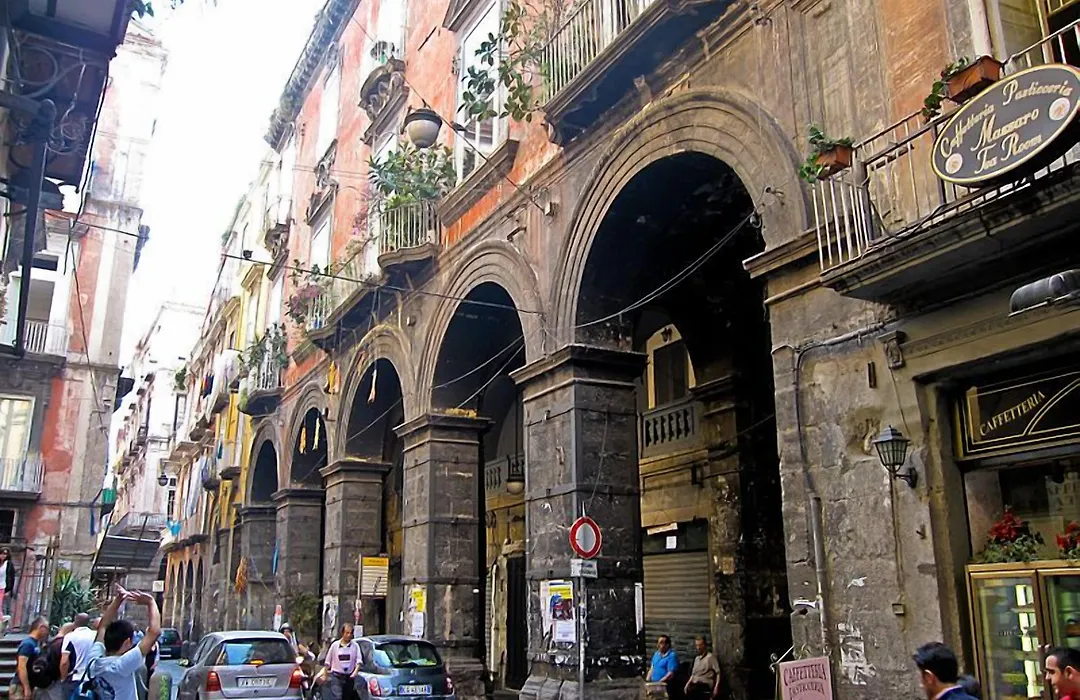 Bed&Breakfast Napoli Centro storico-1
