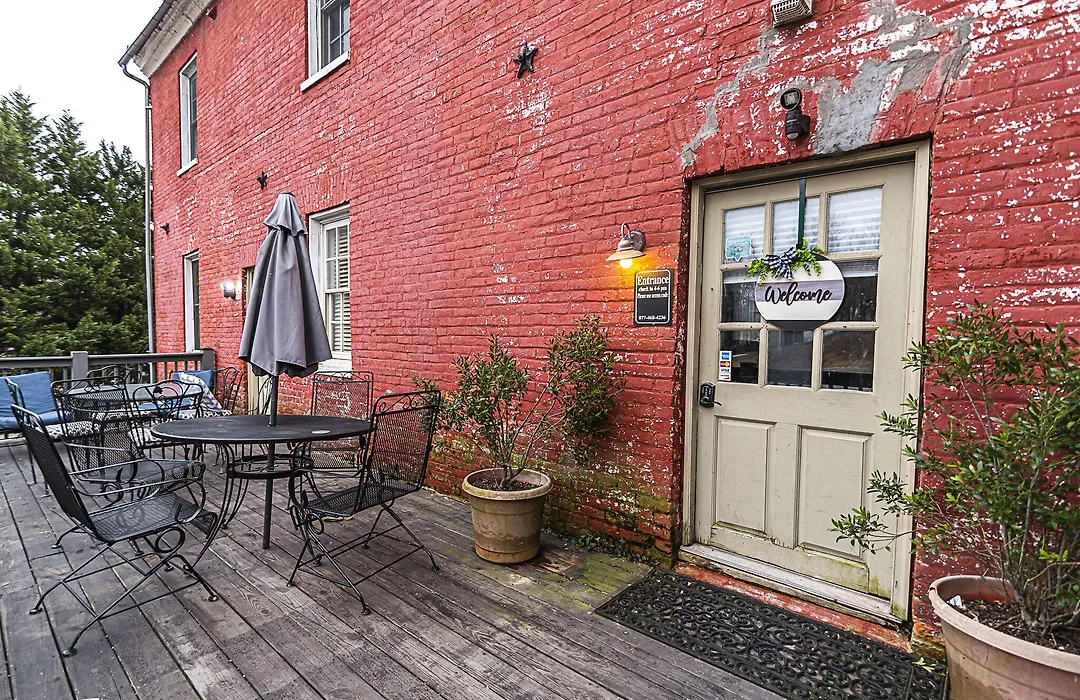 Light Horse Inn-1