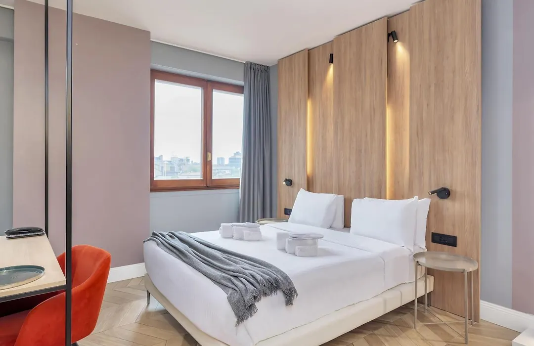 B&B Hotel Milano City Center Duomo-1