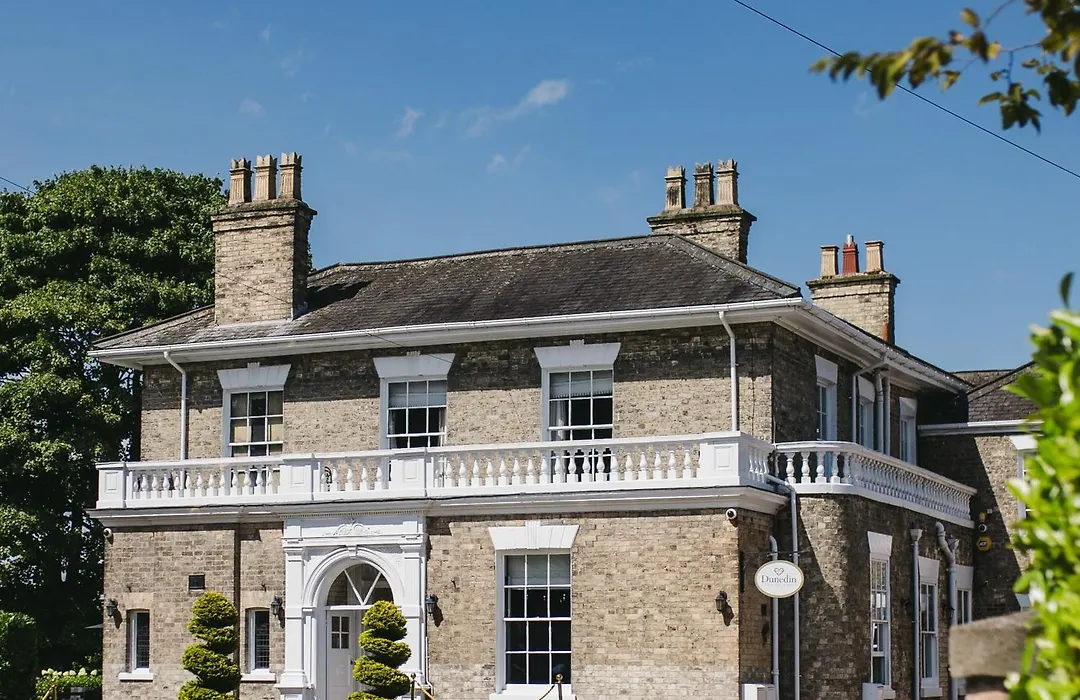 Dunedin Country House-1