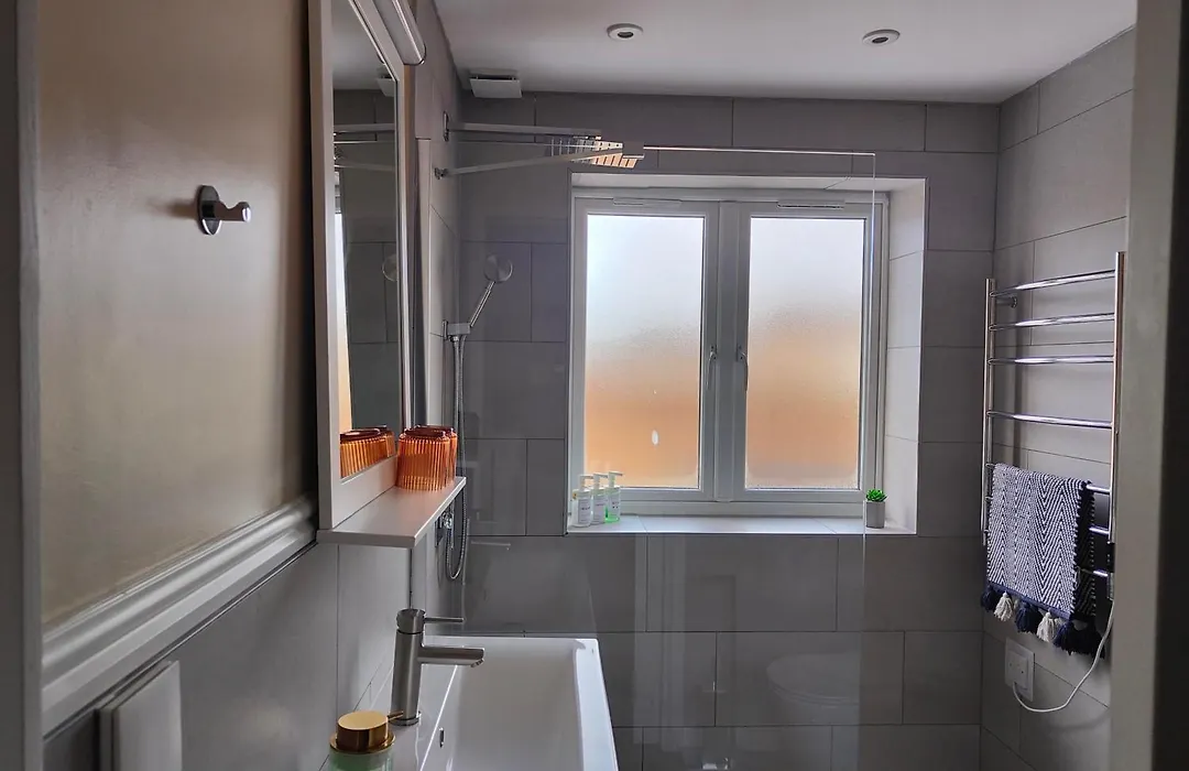 Clifton House O2 & Excel Rooms With Private Bathroom And Breakfast Option-1