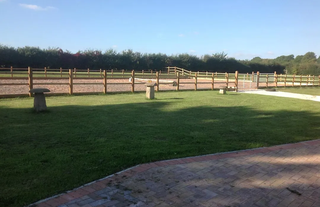 Ravencar Farm B&B-1