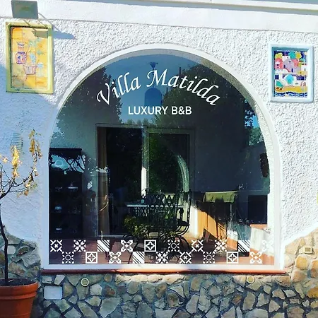 Villa Matilda Luxury B&B-2
