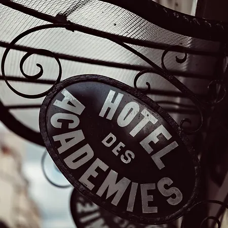 Hotel Des Academies Et Des Arts-3