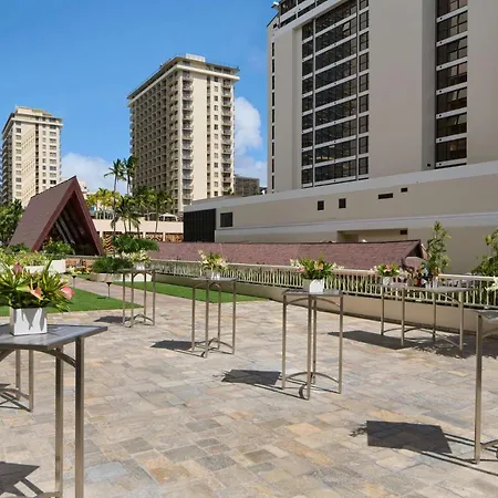 Outrigger Reef Waikiki Beach Resort-2