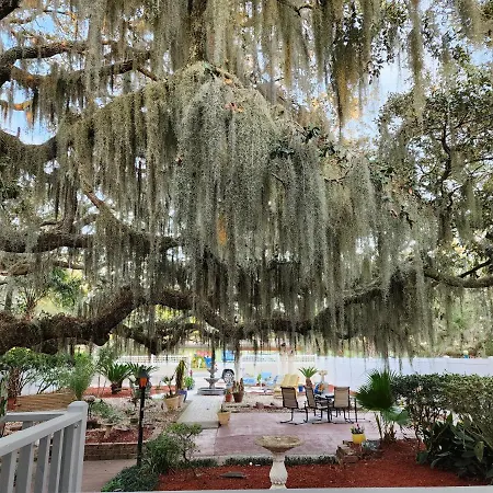 Tybee Island Inn Bed & Breakfast-3