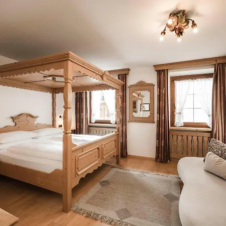 Hotel Cavallino D'Oro Bed&Breakfast-2