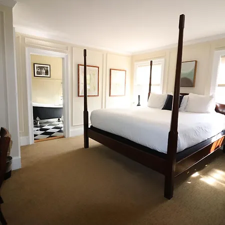 Swift House Inn-3