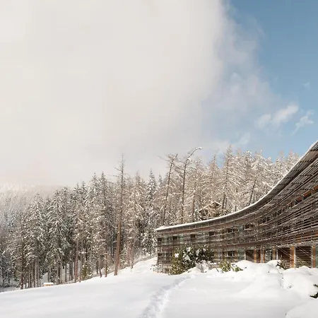 Vigilius Mountain Resort-2