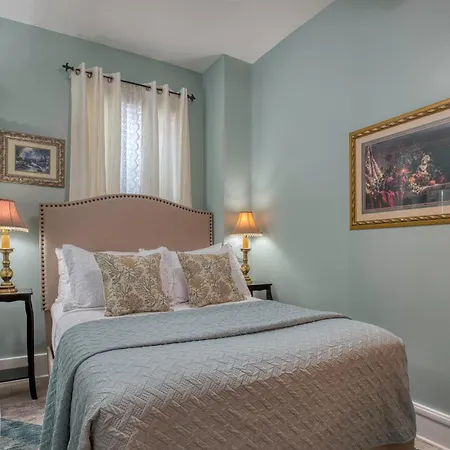 Victorian House Bed And Breakfast-2
