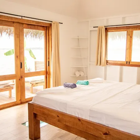Sol Bungalows Bocas Del Toro-3