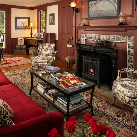 Waldo Emerson Inn-2