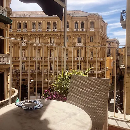 B&B Quattro Palazzi Napoli Centro-2
