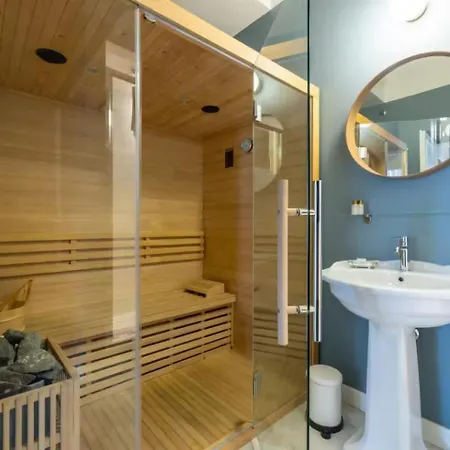 4 Fontane Private Suites-3